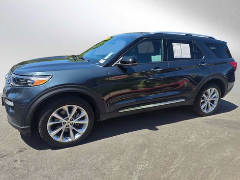Used 2023 Ford Explorer Platinum w/ Premium Technology Package AWD/4WD image 6