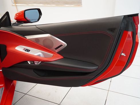 Used 2023 Chevrolet Corvette Stingray Premium Conv w/ Z51 Performance Package RWD image 20