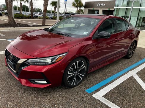 Used 2020 Nissan Sentra SR w/ Premium Package image 3