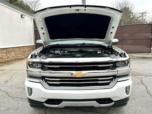 Used 2017 Chevrolet Silverado 1500 High Country image 8