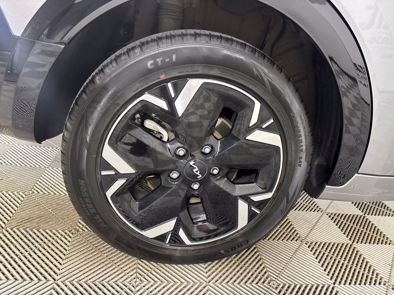 Used 2023 Kia Niro Wind w/ Wind Preserve Package FWD image 28