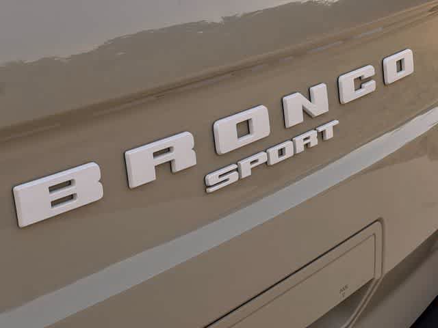 Used 2024 Ford Bronco Sport Outer Banks w/ Tech Package AWD/4WD image 8