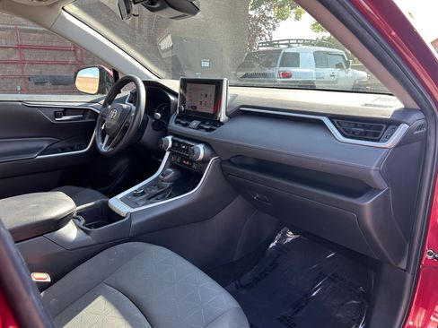 Certified 2023 Toyota RAV4 XLE w/ Convenience Package AWD/4WD image 28