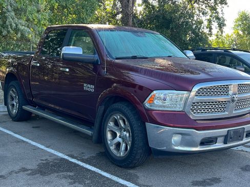 Used 2016 RAM 1500 Laramie AWD/4WD image 2
