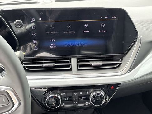 New 2026 Chevrolet Trax LT image 14