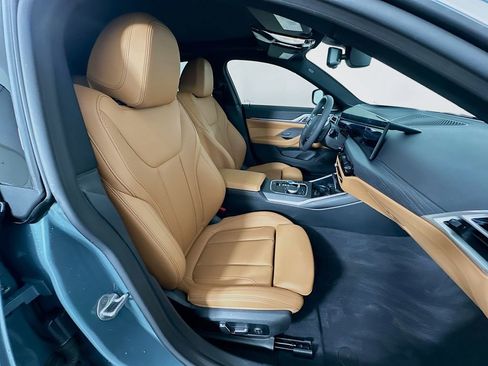 Certified 2025 BMW i4 eDrive40 w/ M Sport Package RWD image 29