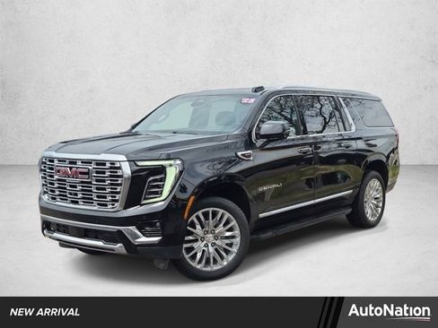 Used 2025 GMC Yukon XL Denali AWD/4WD image 1
