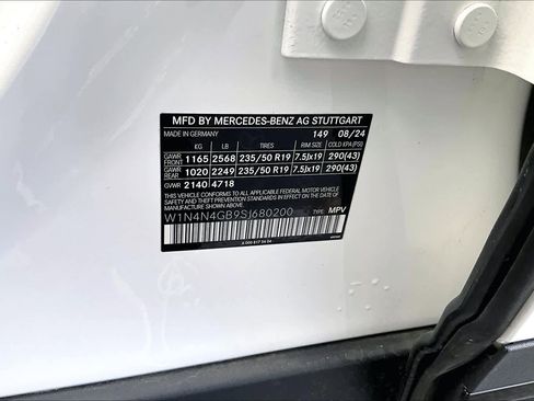 Used 2025 Mercedes-Benz GLA 250 image 38