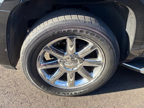 Used 2011 GMC Yukon Denali AWD/4WD image 6