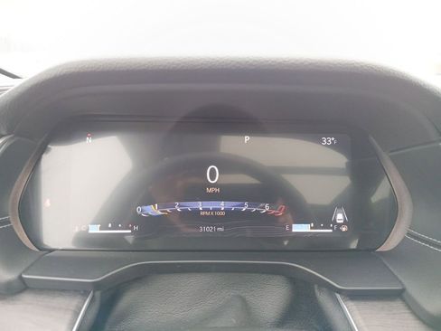 Used 2023 Jeep Grand Cherokee Limited w/ Black Appearance Package image 14