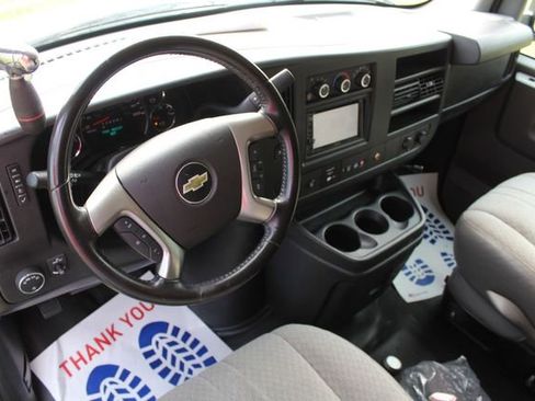 Used 2014 Chevrolet Express 3500 Extended image 13