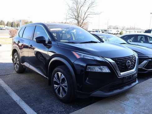 Used 2021 Nissan Rogue SV image 5