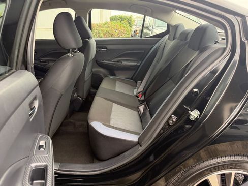 Used 2025 Nissan Versa SV image 37