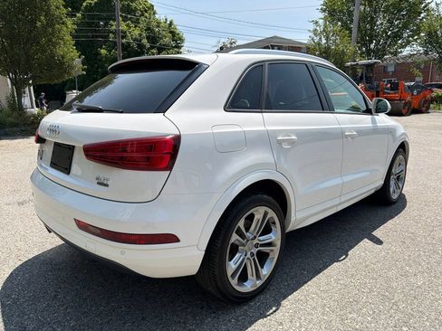Used 2018 Audi Q3 2.0T Premium w/ Convenience Package AWD/4WD image 5