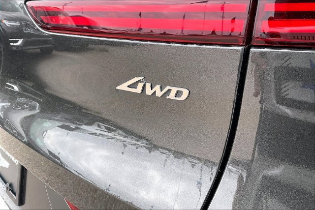 Certified 2026 Genesis GV70 2.5T Select AWD/4WD image 9