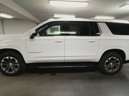 New 2026 Chevrolet Suburban LT w/ Comfort Package image 40