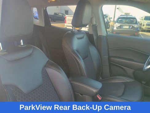 Used 2018 Jeep Compass Latitude w/ Popular Equipment Group AWD/4WD image 21