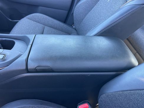 Used 2023 Toyota Crown XLE image 10