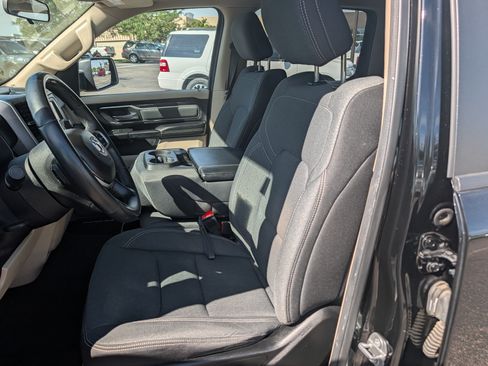 Used 2019 RAM 1500 Big Horn AWD/4WD image 10