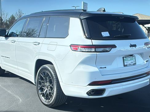 New 2025 Jeep Grand Cherokee L Summit image 5