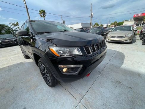 Used 2019 Jeep Compass Trailhawk w/ Cold Weather Group AWD/4WD image 15