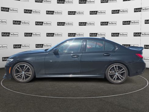 Used 2021 BMW 330i Sedan w/ M Sport Package RWD image 3