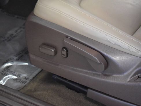 Used 2015 GMC Canyon SLT w/ Driver Alert Package image 66