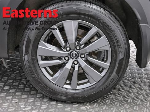 Used 2023 Nissan Pathfinder SV w/ SV Premium Package AWD/4WD image 35