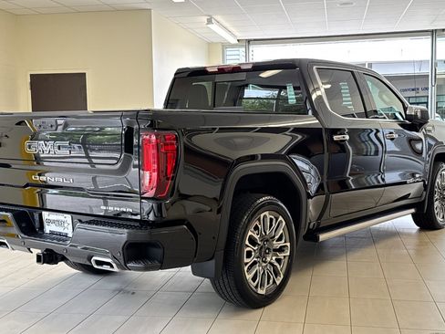 Used 2024 GMC Sierra 1500 Denali Ultimate image 4
