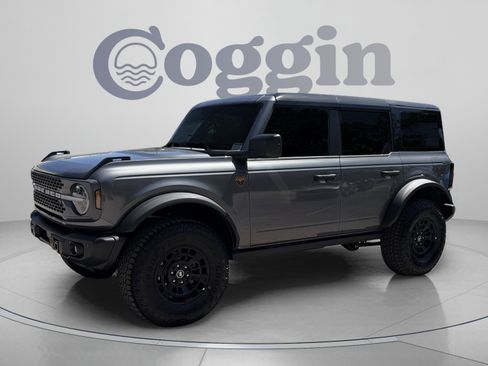 New 2026 Ford Bronco Badlands AWD/4WD image 1