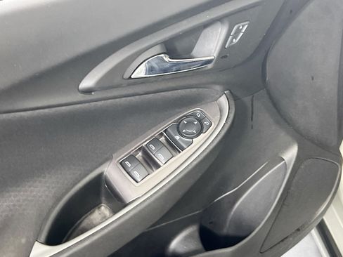Used 2017 Chevrolet Malibu LS FWD image 17