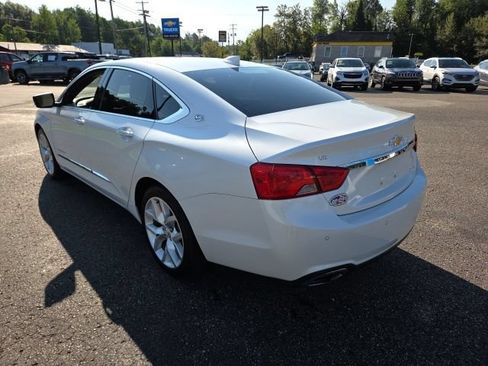 Used 2019 Chevrolet Impala Premier w/ Premier Convenience Package FWD image 24