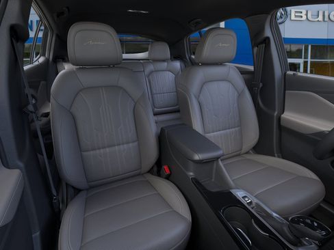 New 2026 Buick Envista Avenir image 16