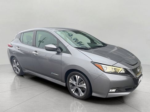 Used 2019 Nissan Leaf SV w/ SV Technology Package image 5