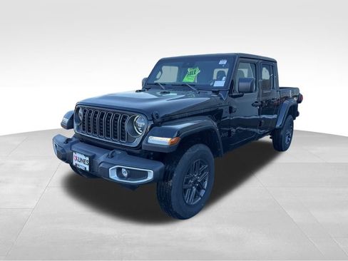 New 2024 Jeep Gladiator Sport image 5