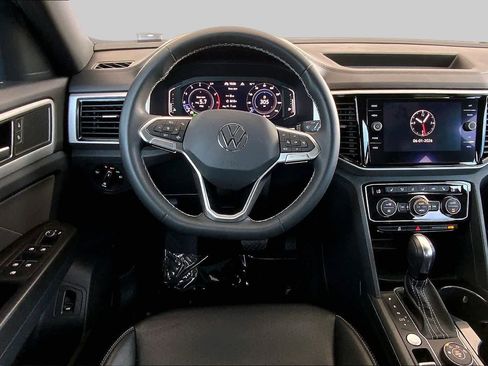 Used 2022 Volkswagen Atlas Cross Sport SE AWD/4WD image 6