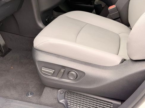 New 2026 Toyota Sienna XLE FWD image 20