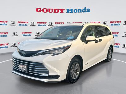 Used 2021 Toyota Sienna LE