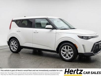 Used 2025 Kia Soul LX w/ LX Technology Package