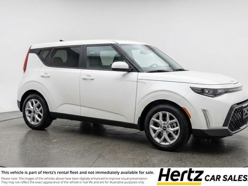 Used 2025 Kia Soul LX w/ LX Technology Package image 1