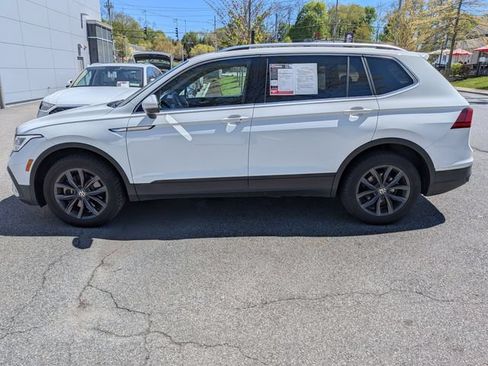 Used 2024 Volkswagen Tiguan SE AWD/4WD image 6