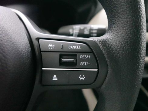 Used 2024 Honda HR-V LX image 18