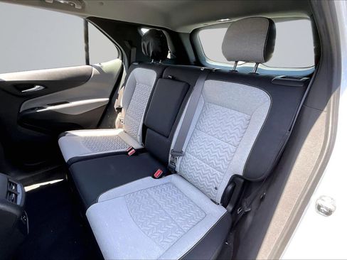 Used 2022 Chevrolet Equinox LS FWD image 26