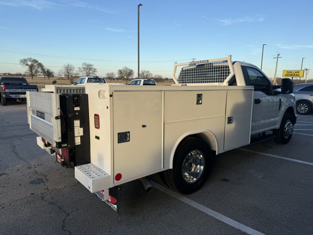 Used 2021 Ford F350 XL w/ Power Equipment Group RWD image 2