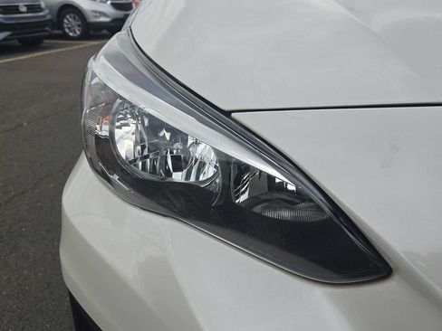 Used 2019 Subaru Crosstrek 2.0i Premium AWD/4WD image 9