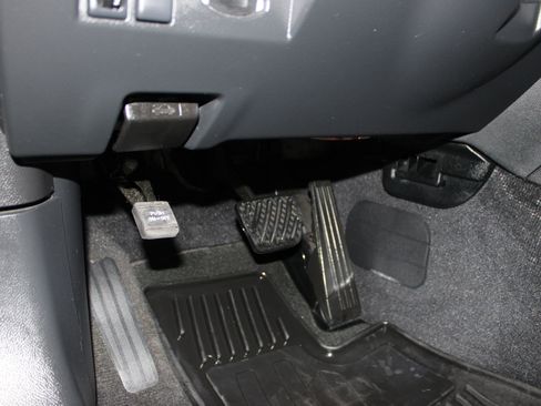 Used 2013 INFINITI FX37 2WD w/ Premium Pkg image 10