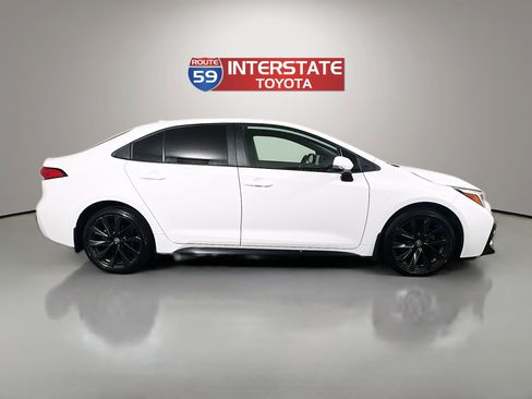 Certified 2024 Toyota Corolla SE FWD image 8
