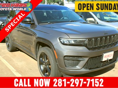 Used 2022 Jeep Grand Cherokee Altitude
