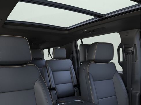 New 2026 Chevrolet Suburban Premier AWD/4WD image 18