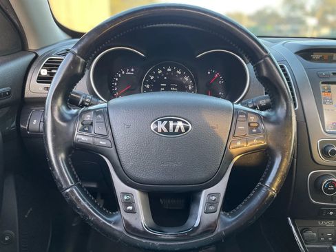 Used 2014 Kia Sorento SX w/ 3rd Row Package image 28